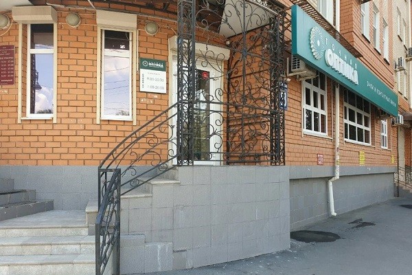 Щелевая лампа Labomed eVO 350 в сеть салонов "Точная оптика" (г. Оренбург)