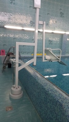 Устройство для перемещения пациента в бассейн Физиотехника с вертикальным перемещением medcub