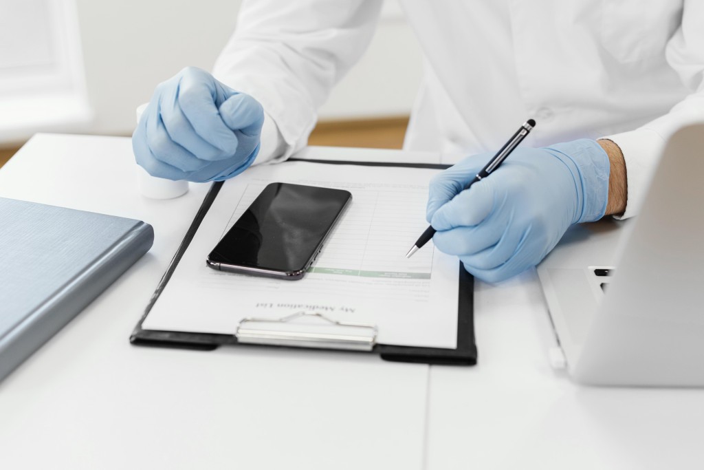 close-up-hand-holding-pen.jpg