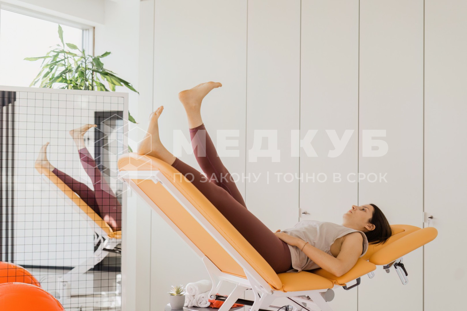 Многофункциональный массажный манипуляционный стол Ferrox CHAGALL NEO