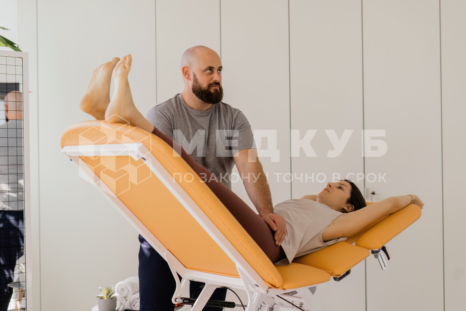 Многофункциональный массажный манипуляционный стол Ferrox CHAGALL NEO