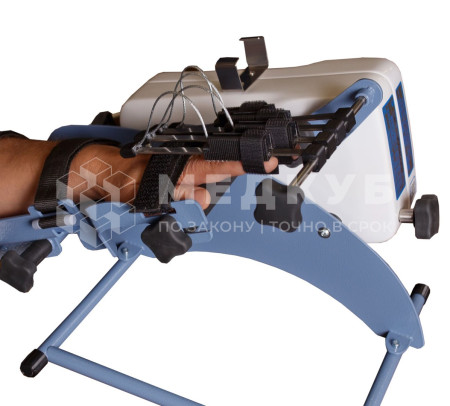 Аппарат роботизированной механотерапии Ormed FLEX F05F для разработки кисти и пальцев рук